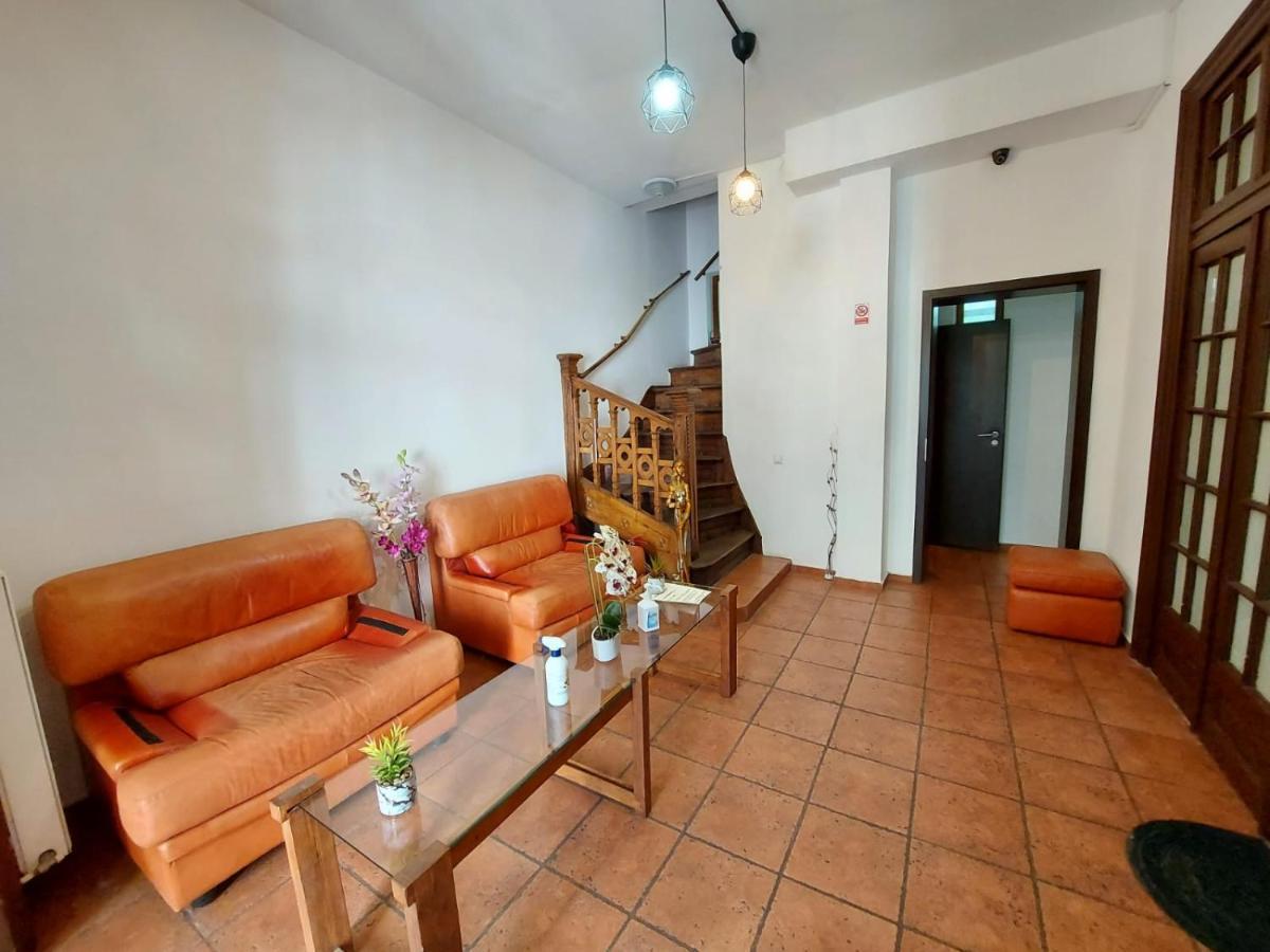Happy Accomodation بوخارست المظهر الخارجي الصورة